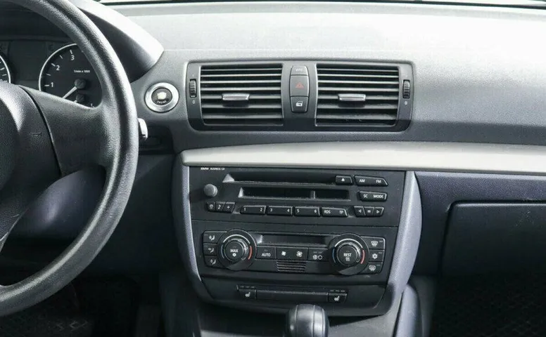 BMW 1 серия 2.0 Автомат