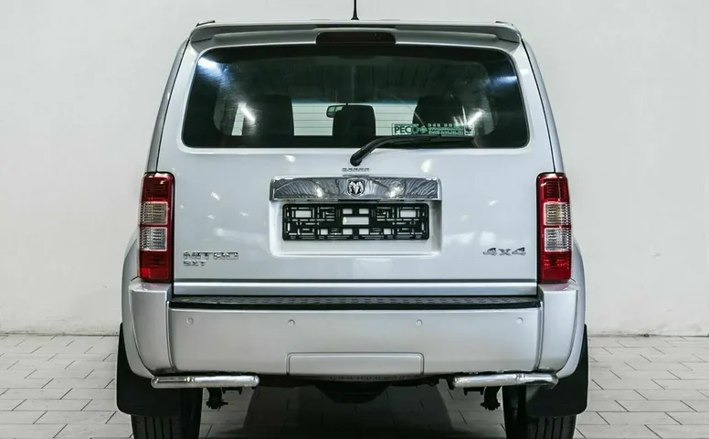 Dodge nitro