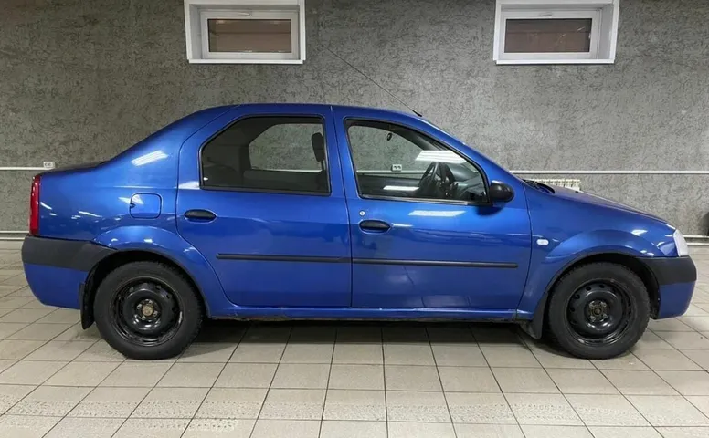 Renault LOGAN 1.4 MT (75 л.с.)