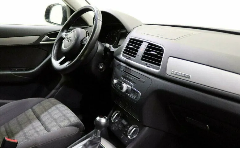 Audi Q3 2.0 Робот
