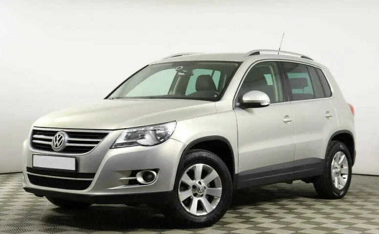 Volkswagen Tiguan 2.0 Автомат