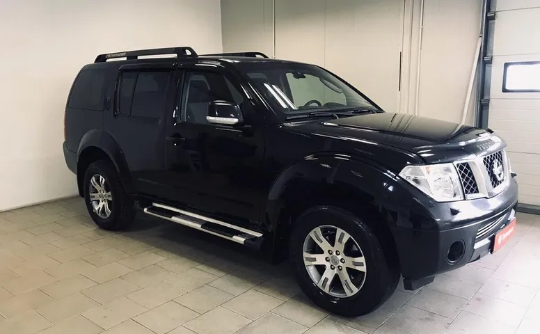 Nissan Pathfinder III
