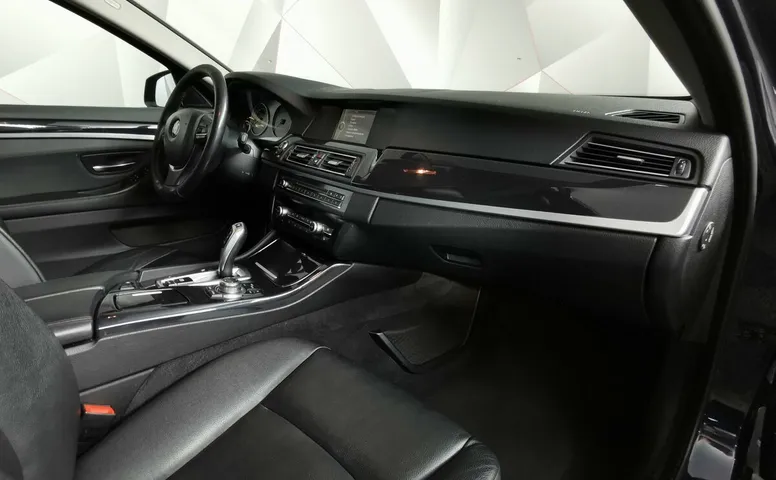 BMW 5 серия 520i Steptronic (184 л.с.) Синий