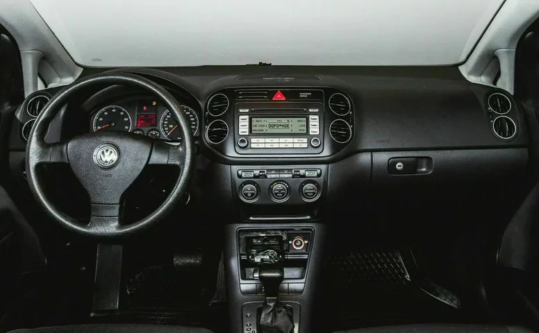 Volkswagen golf plus