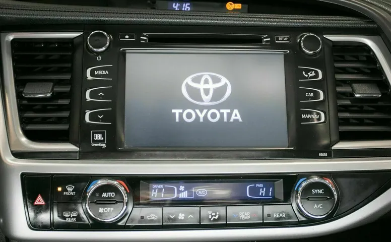 Toyota highlander