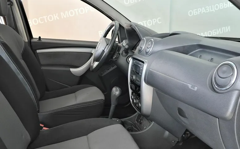 Renault Duster, 1 поколение