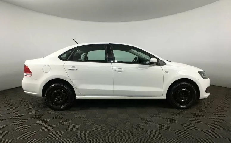 Volkswagen polo v