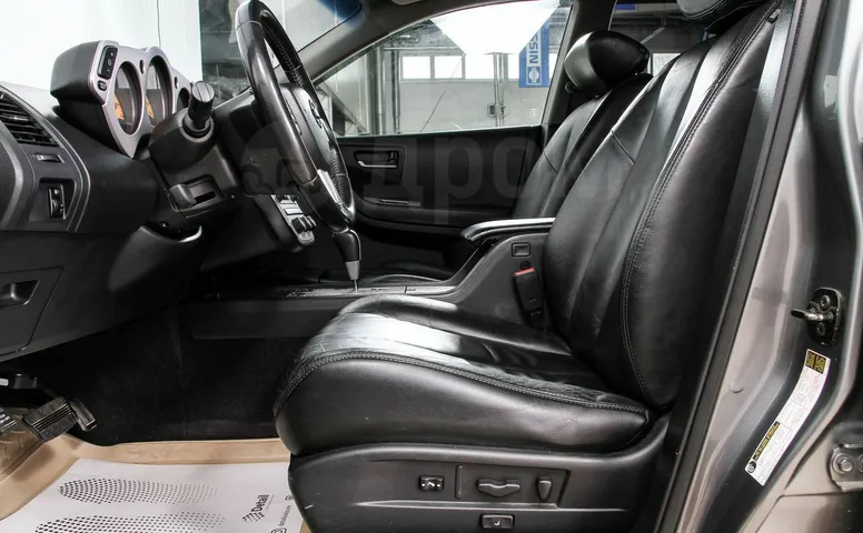 Nissan Murano, 1 поколение