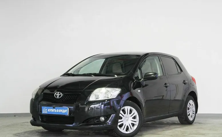 Toyota Auris, 1 поколение