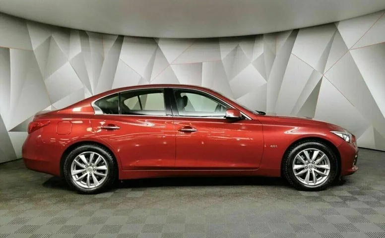 Infiniti q50