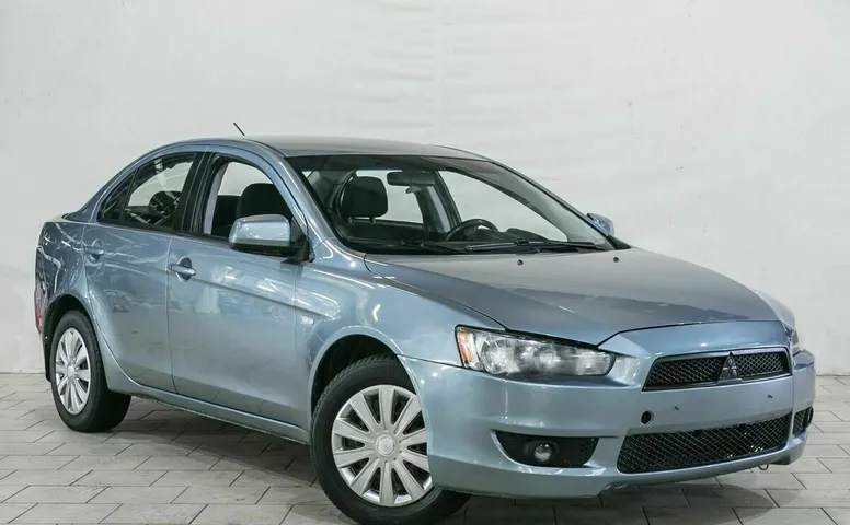 Mitsubishi lancer