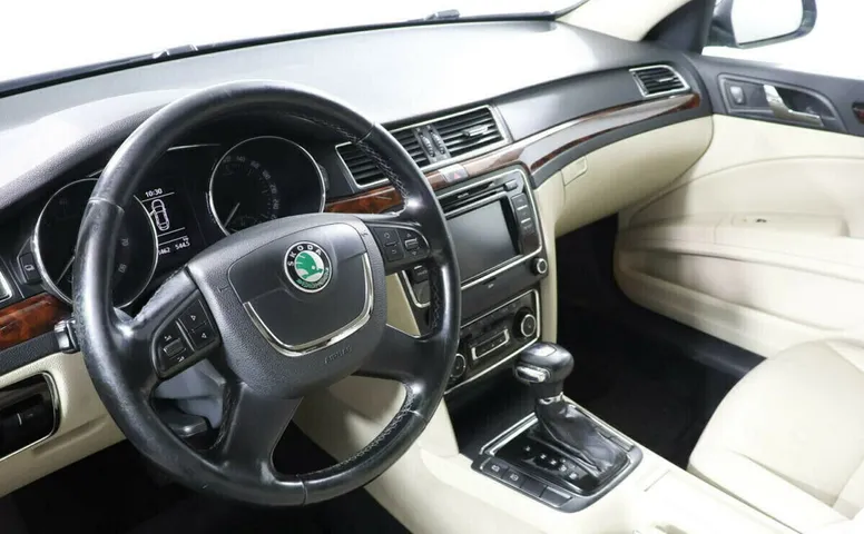 Skoda Superb II