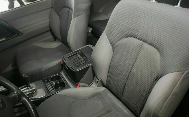 Mitsubishi pajero
