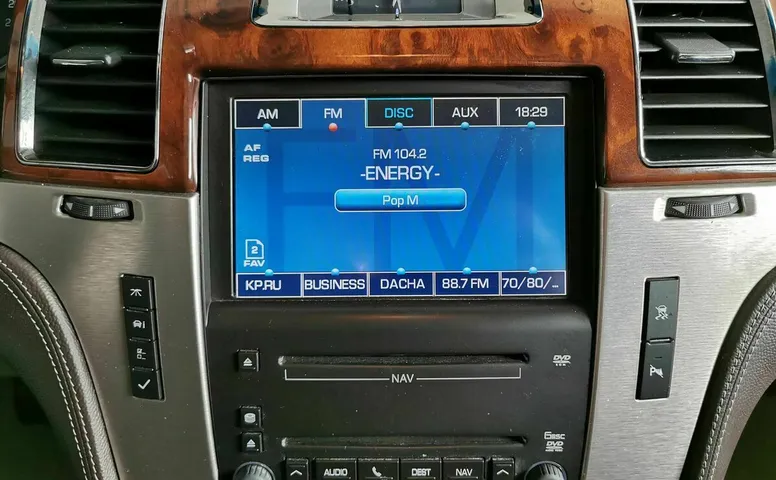 Cadillac Escalade 6.2 V8 АТ 4WD ESV (409 л.с.) Luxury ESV Белый