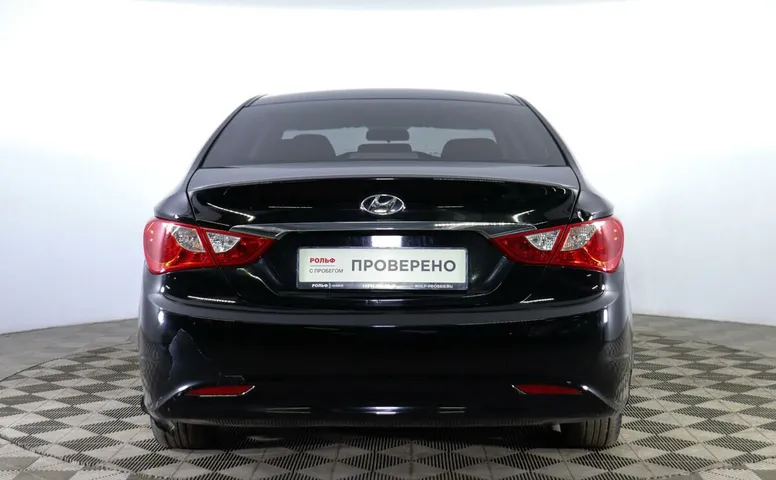 Hyundai Sonata 2.0 АКПП