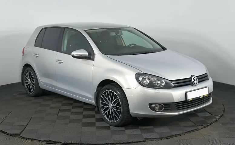 Volkswagen Golf VI