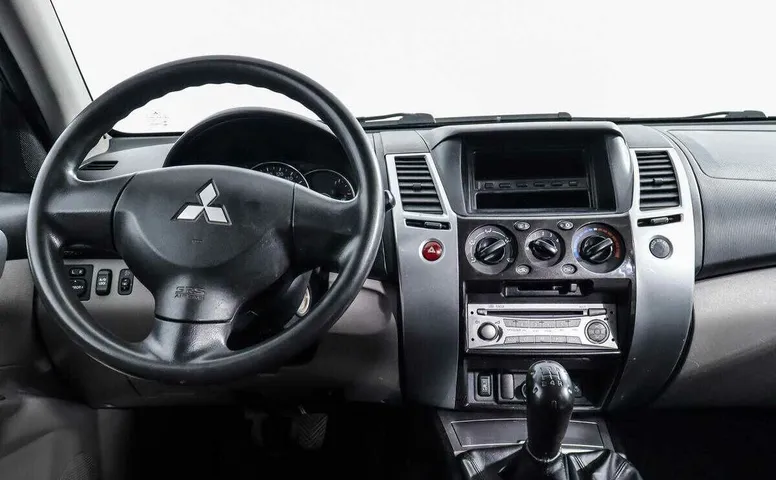 Mitsubishi pajero sport мкпп 2012 с пробегом 99 499 км