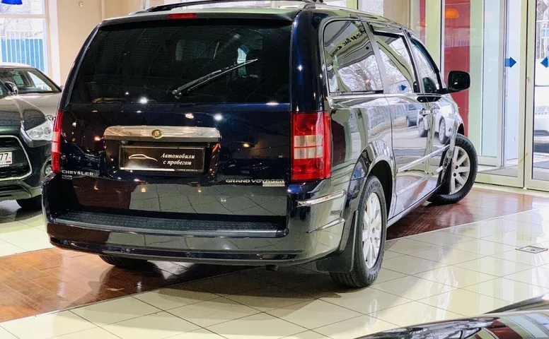 Chrysler Voyager V Grand