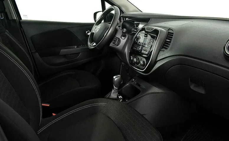 Renault kaptur мкпп 2017 с пробегом 54 760 км