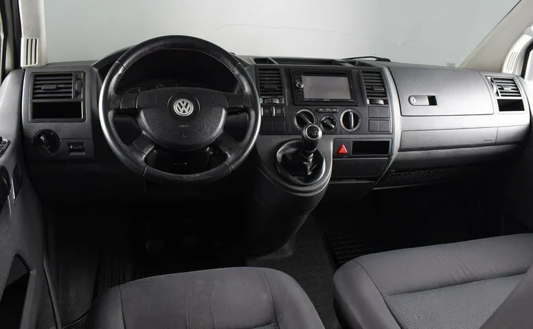 Volkswagen Caravelle T5