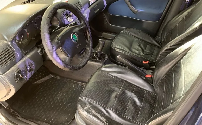 Skoda OCTAVIA 1.6 MT (102 л.с.)
