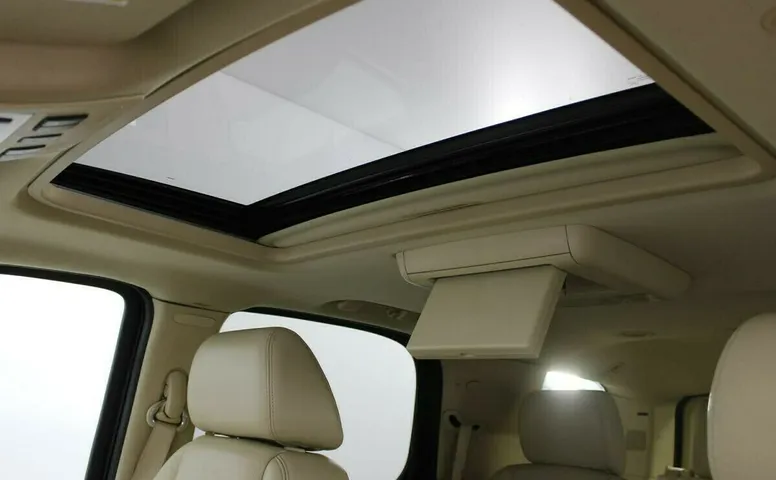 Cadillac Escalade III