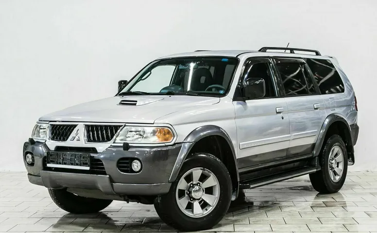 Mitsubishi pajero sport