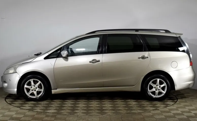 Mitsubishi Grandis