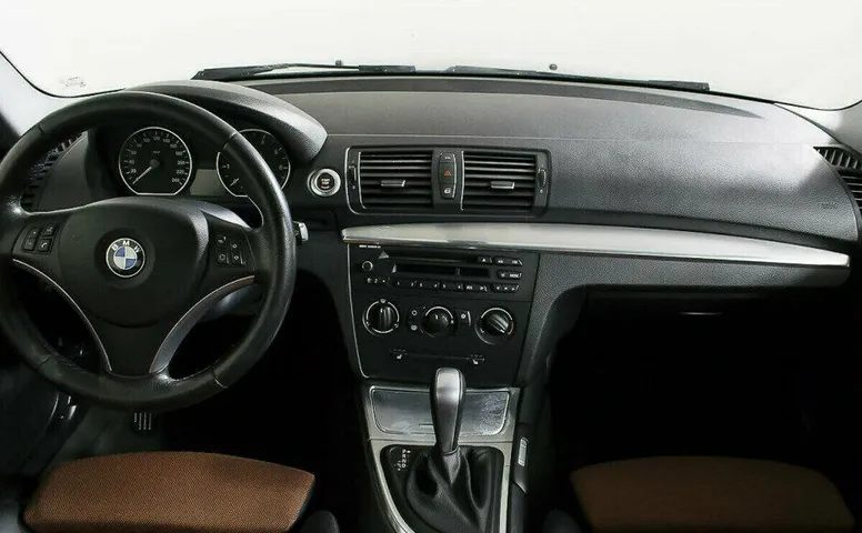 BMW 1 серия 2.0 Автомат