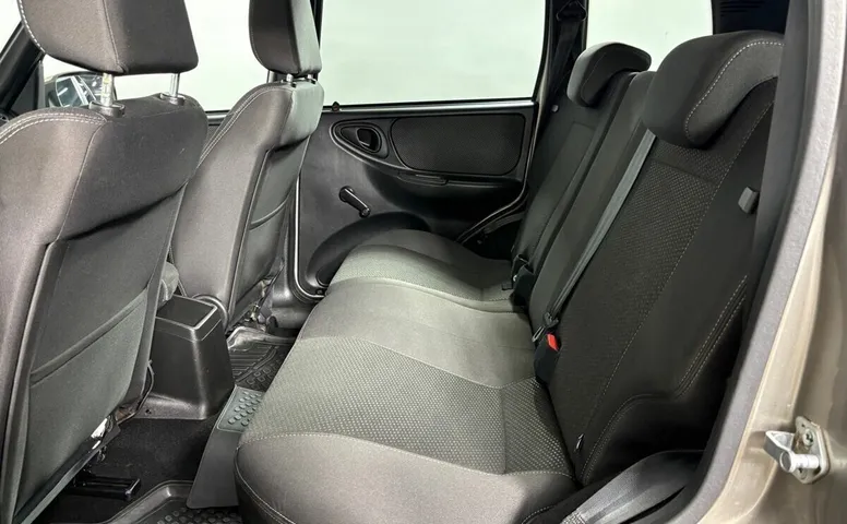 Lada (ваз) Niva Travel