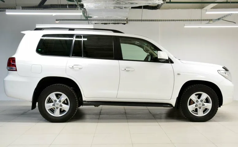 Toyota land cruiser 200 series