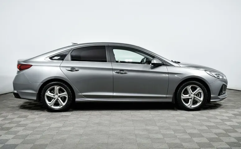 Hyundai Sonata 2.4 АКПП