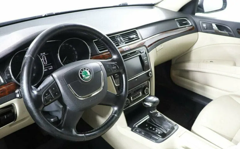 Skoda Superb 1.8 Автомат