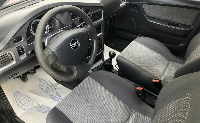 Daewoo NEXIA 1.5 MT (80 л.с.)