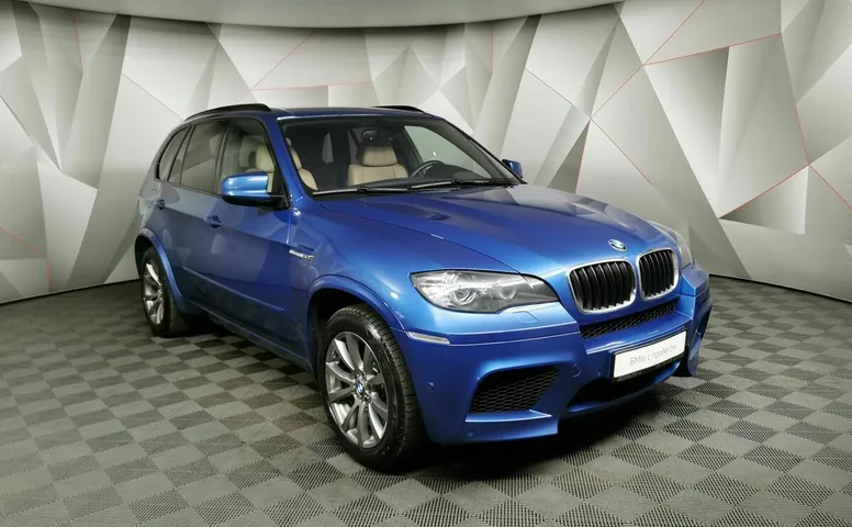 BMW X5 M 4.4 AT (555 л.с.) Синий