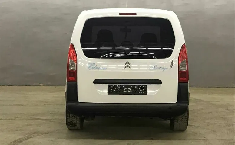 Citroen BERLINGO 1.6 MT (90 л.с.)
