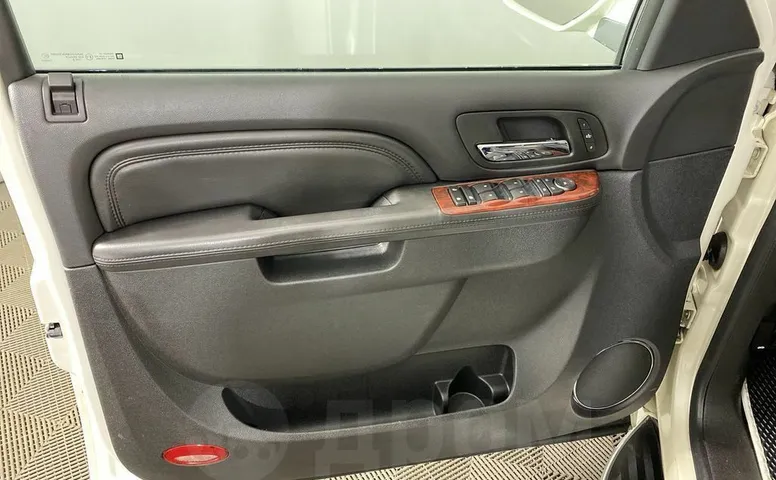 Cadillac Escalade, 3 поколение