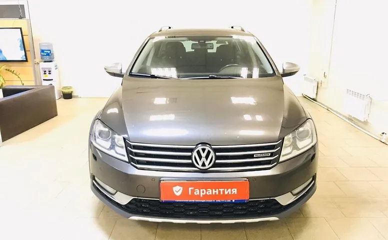 Volkswagen Passat Alltrack (B7)