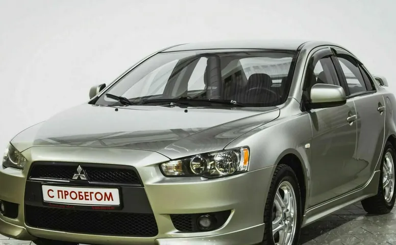 Mitsubishi lancer