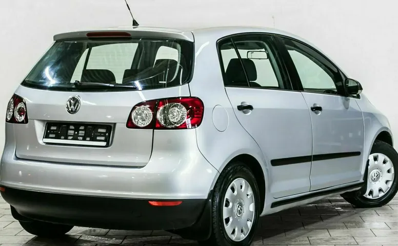 Volkswagen golf plus