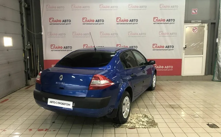 Renault MEGANE 1.6 AT (115 л.с.)