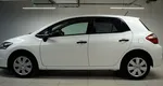 Toyota auris i рестайлинг