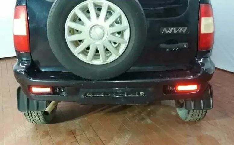 Chevrolet NIVA 1.7 MT (80 л.с.) 4WD