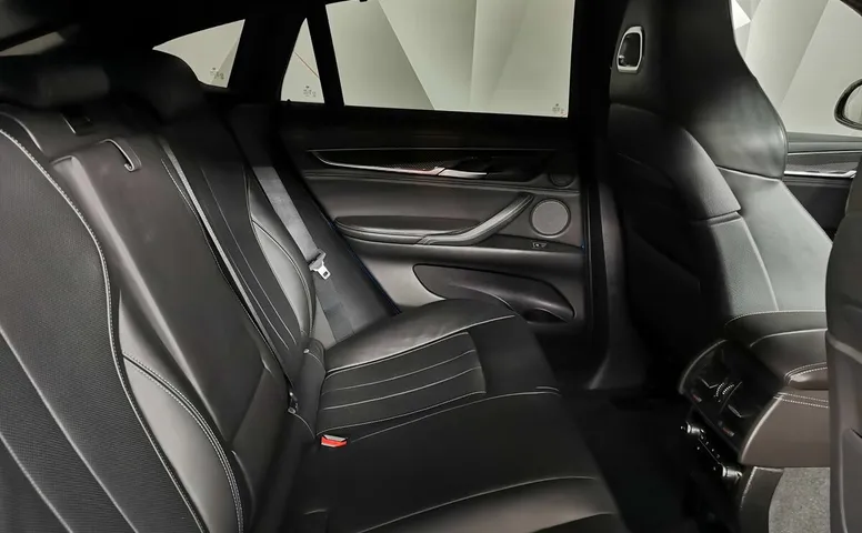 BMW X6 M 4.4 xDrive Steptronic (575 л.с.) Синий