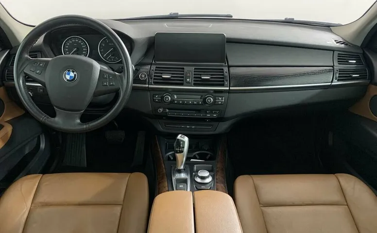 BMW X5 30i II (E70)