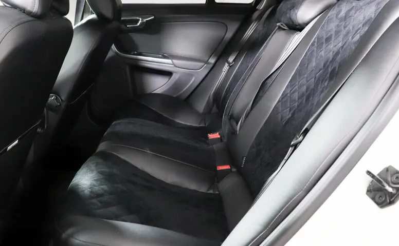 Volvo S60 II