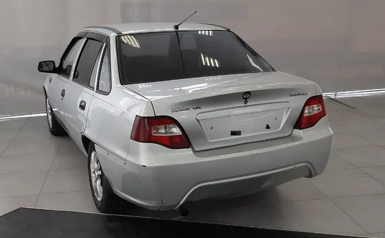 Daewoo NEXIA 1.6 MT (109 л.с.)