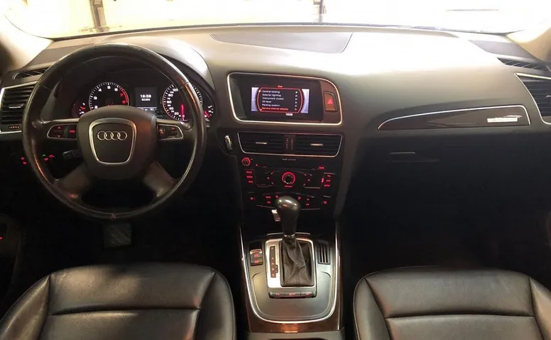 Audi Q5 I(8R)