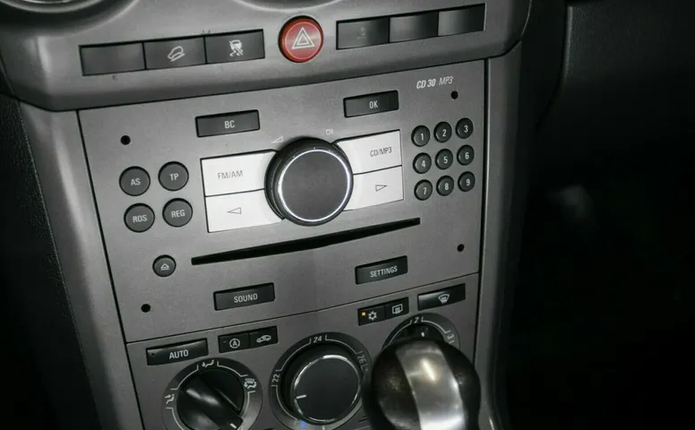 Opel antara