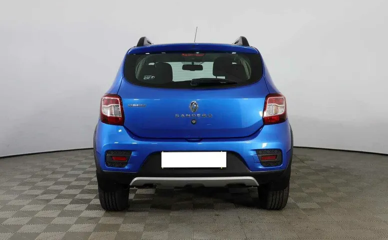 Renault sandero stepway мкпп 2018 с пробегом 40 678 км